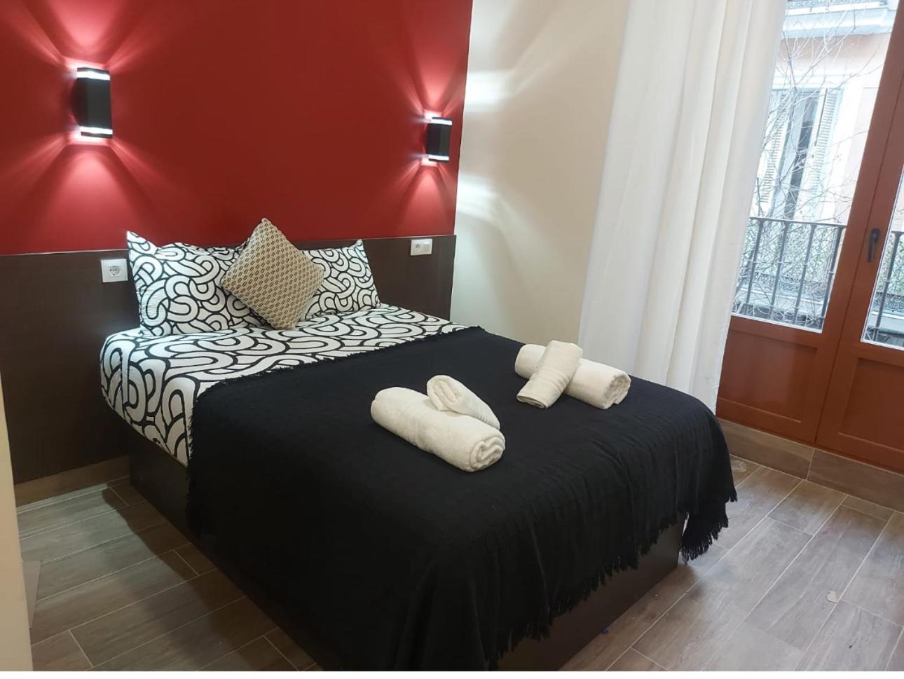 Hostal “ Infantas” Madrid Eksteriør billede
