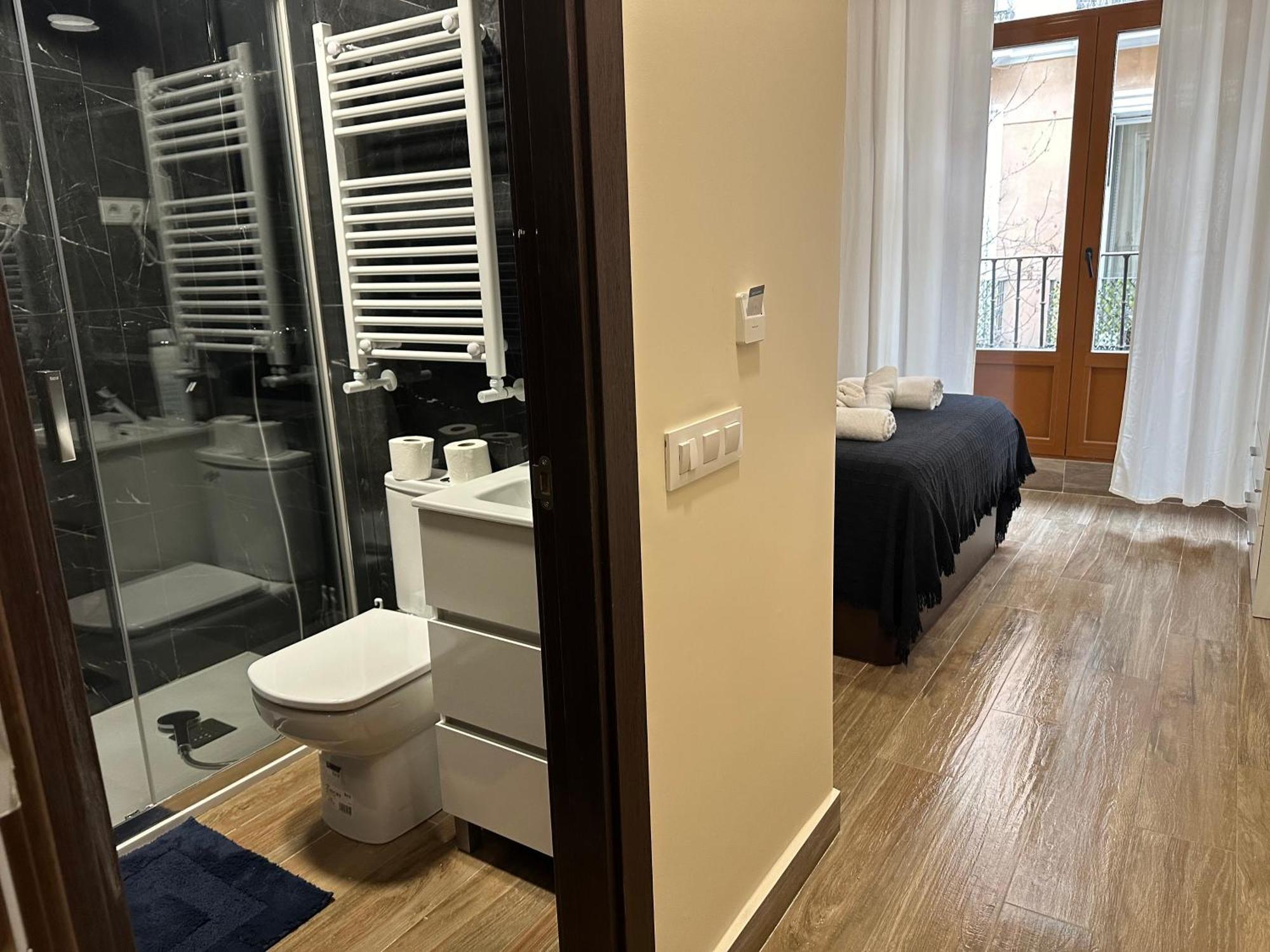 Hostal “ Infantas” Madrid Eksteriør billede