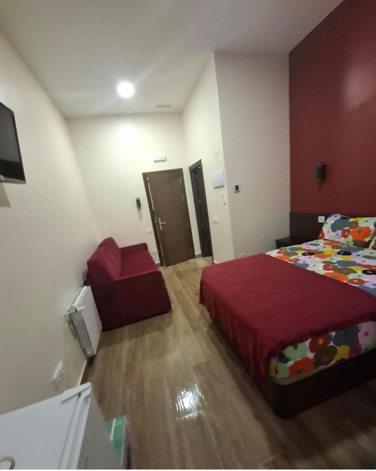 Hostal “ Infantas” Madrid Eksteriør billede